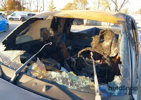 2002 Dodge Dakota из США, поврежденный, VIN 1B7GG12X92S724030